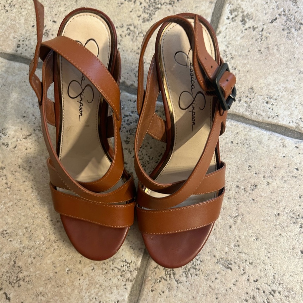 Jessica Simpson Jamallo Wedge size 8